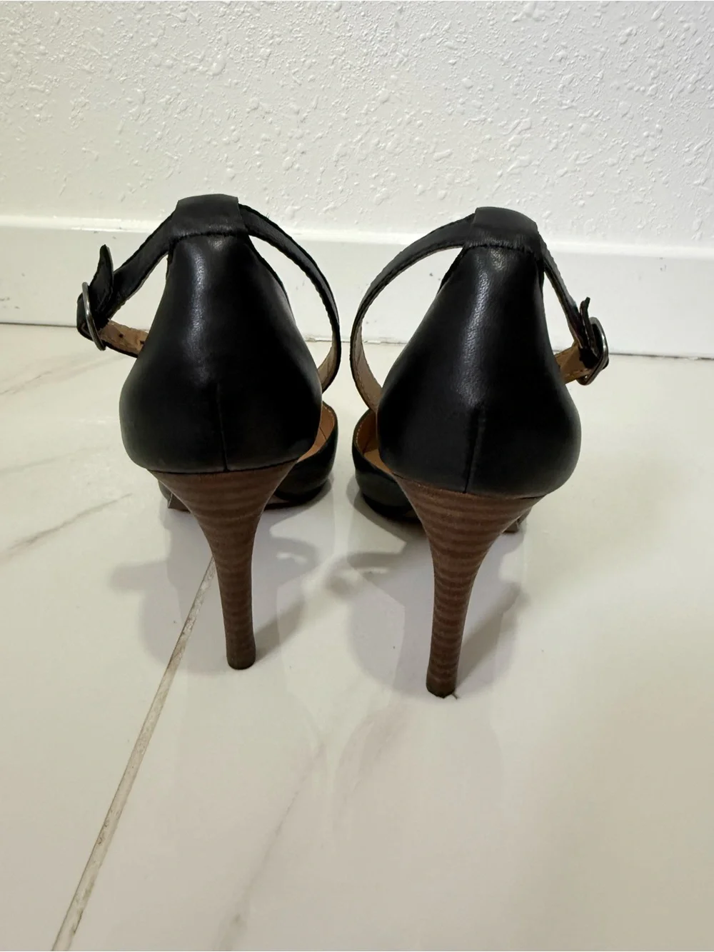 Lucky Brand Tukko ankle straps pump 6.5